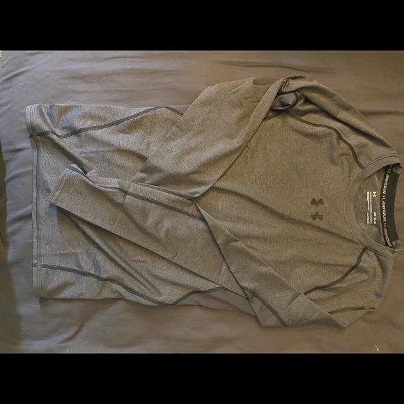Under Armour Shirt - Picture 2 of 4